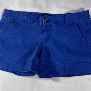 American Eagle womens royal blue low rise Midi Stretch 5" chino shorts - size 6